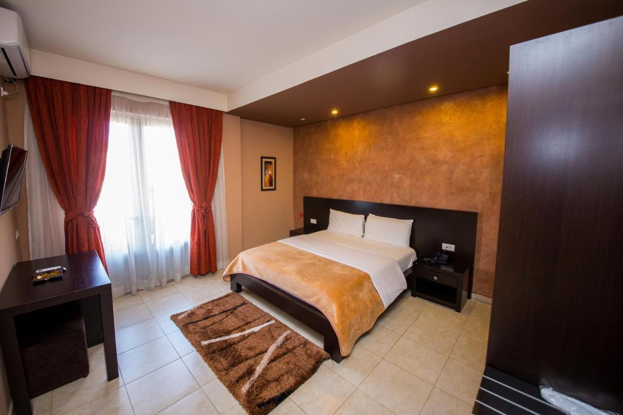 Denver Hotel 3*